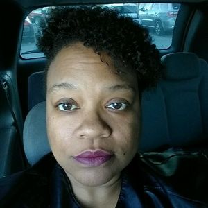 Meet your Posher, Jacqueline